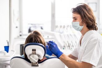 Tiktokeur surpris lors de sa visite chez le dentiste
