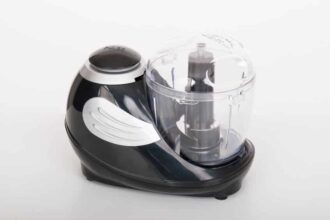 Accessoire de cuisine Robot Coupe pour professionnels en pleine utilisation