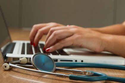 Simplifiez votre vie avec la souscription d'une mutuelle en ligne en un clic